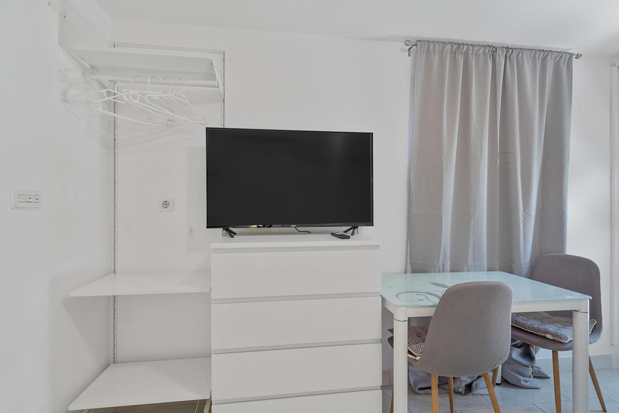 Apartments Petrina Свети-Филип-и-Яков Экстерьер фото